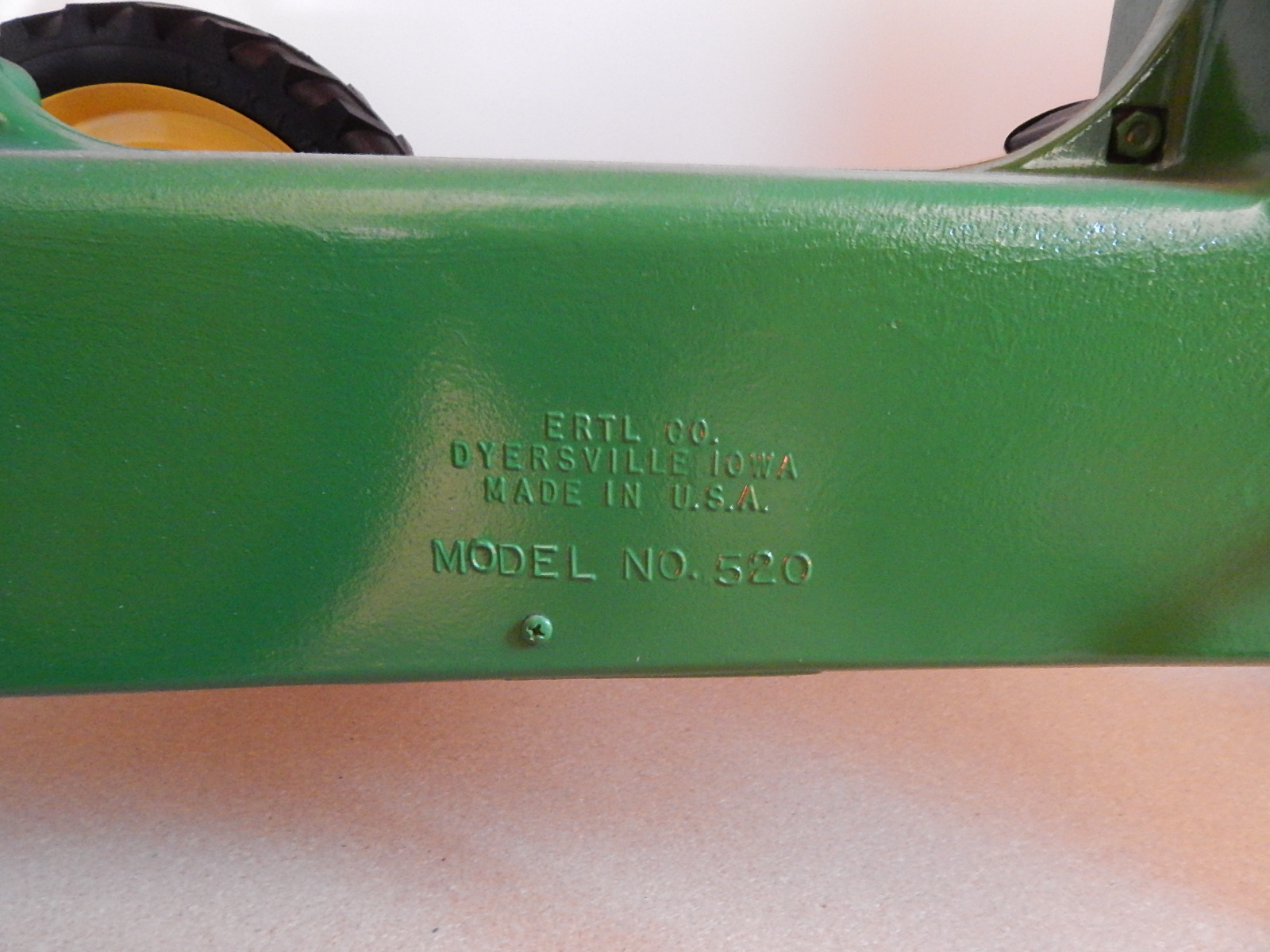 ERTL John Deere Model 520 Pedal Tractor