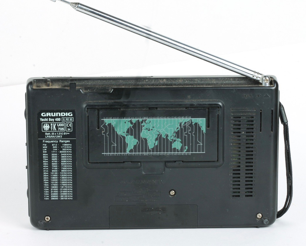 Grundig Yacht Boy 400 Portable Shortwave Radio
