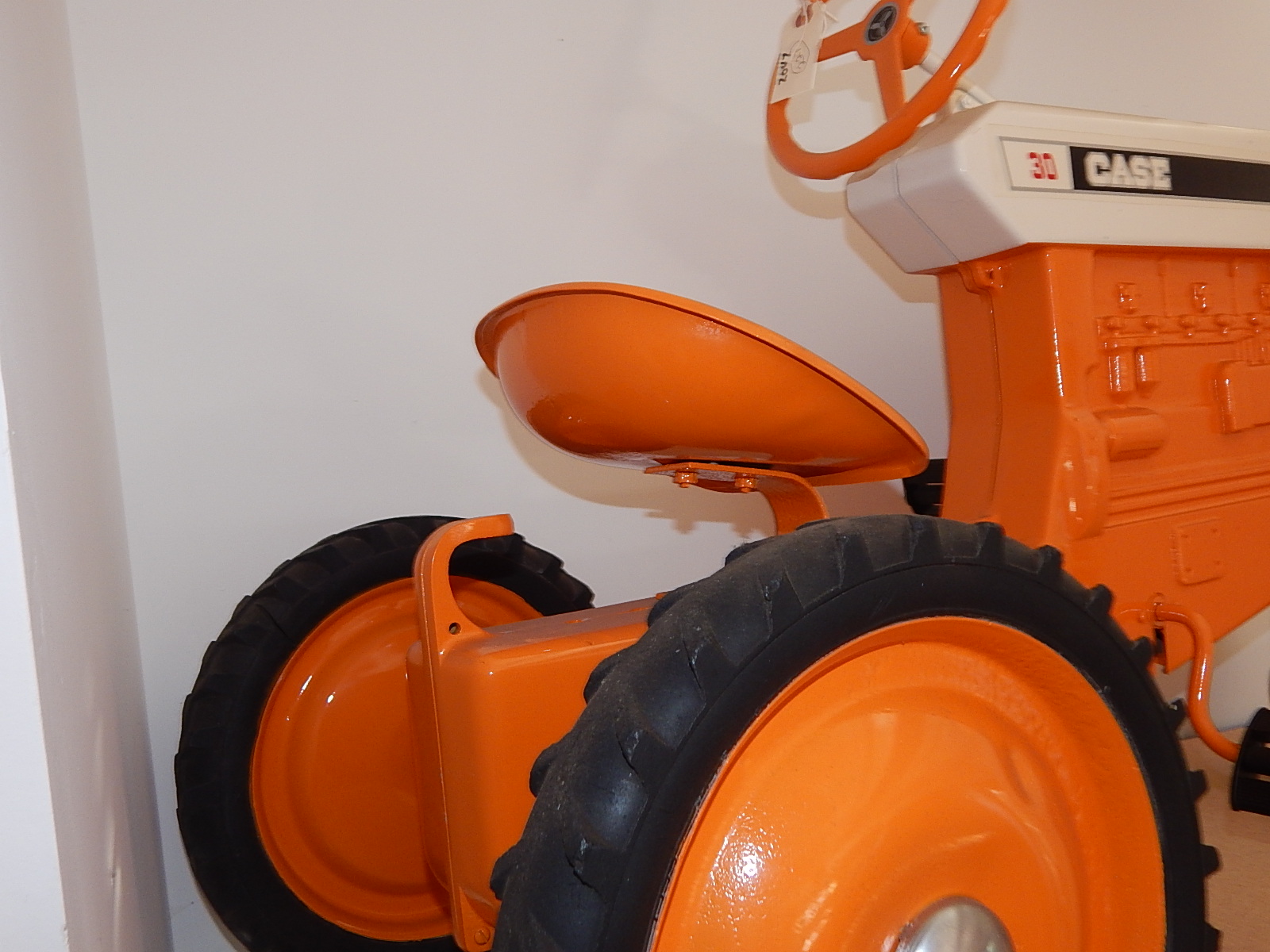 ERTL Case Pleasure King Model C-63 30 Pedal Tractor