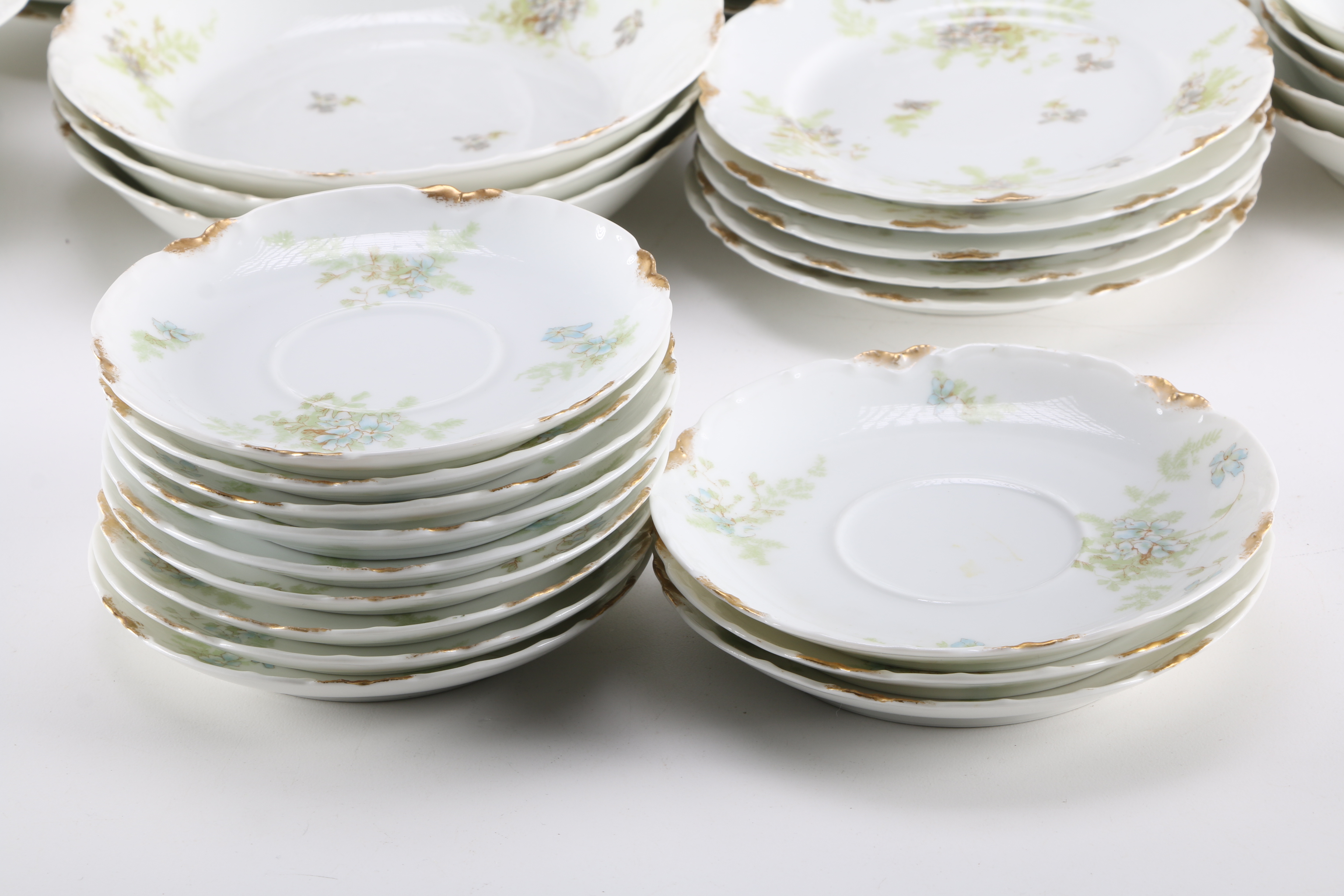 Haviland China "Tarascon" Pattern Dinner Service