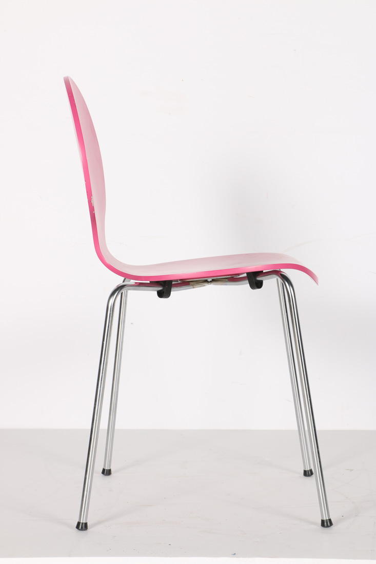 Pink Modern-Style Chair
