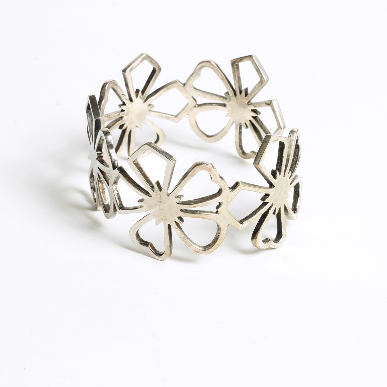 Elsa Peretti Tiffany & Co. Sterling Silver Open Flower Cuff