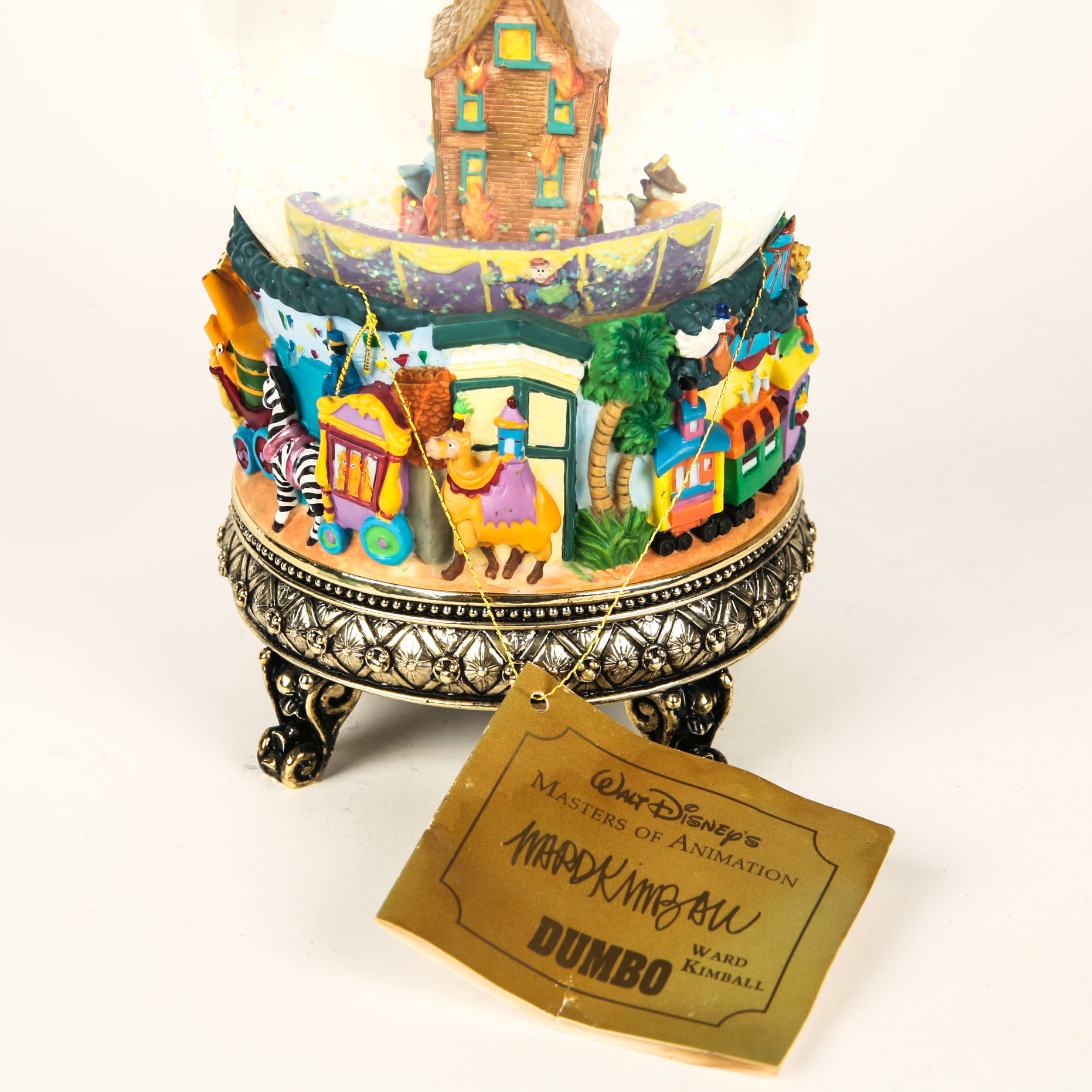 Walt Disney Dumbo Snow Globe