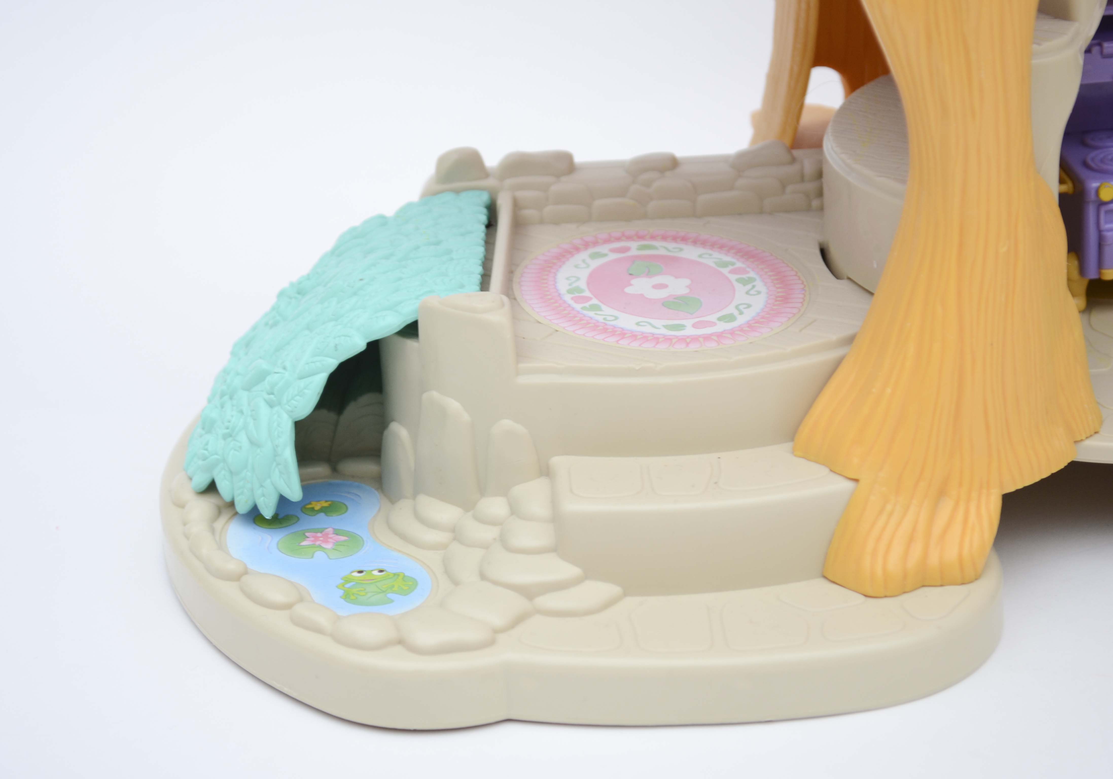 Fisher Price "Hideaway Hollow" Bunny Treehouse with Accessories