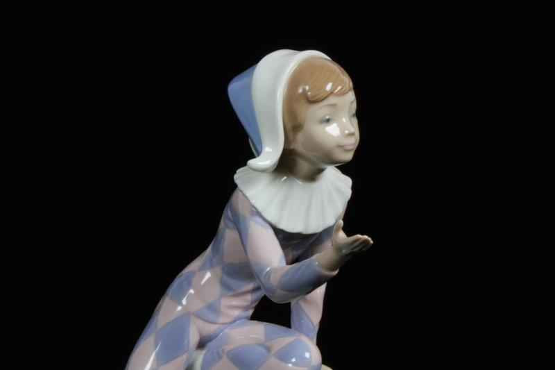 Lladró Porcelain "Harlequin-B" Figurine