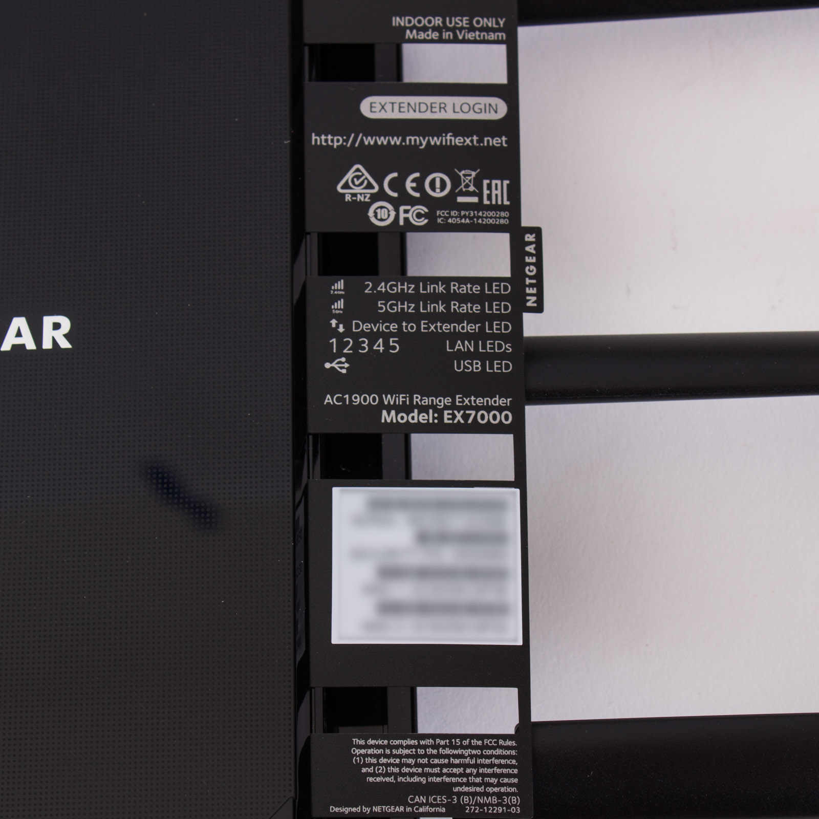 Netgear Nighthawk Tri-Band Wifi Router and Two Range Extenders