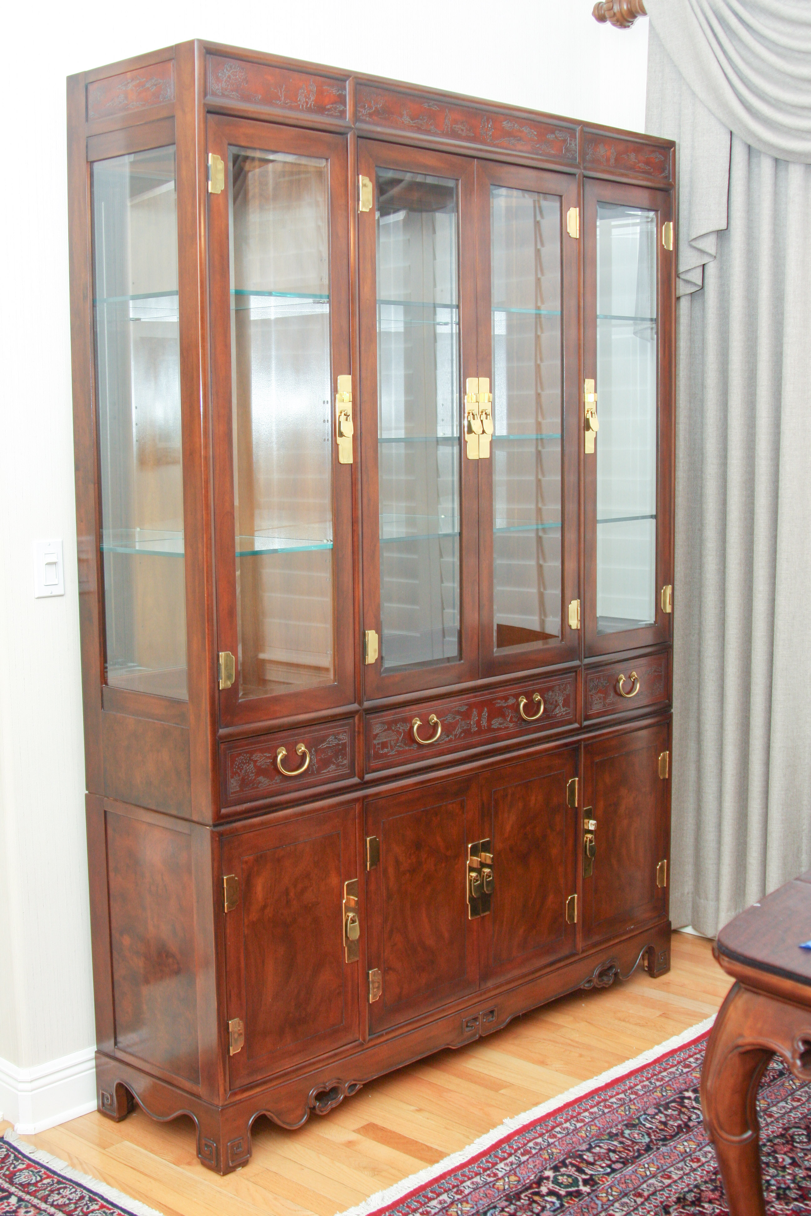 Heritage China Display Case Cabinet