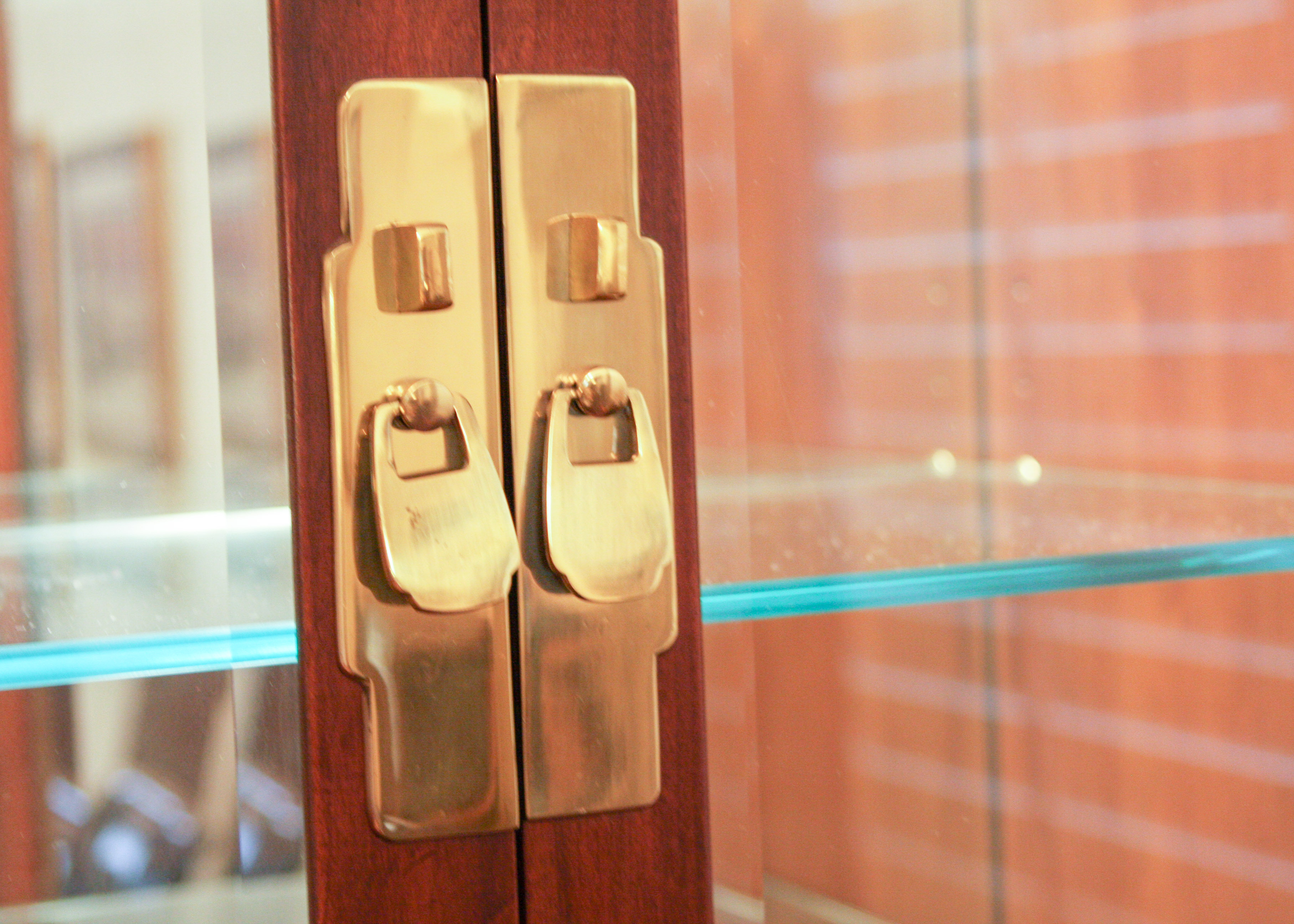 Heritage China Display Case Cabinet