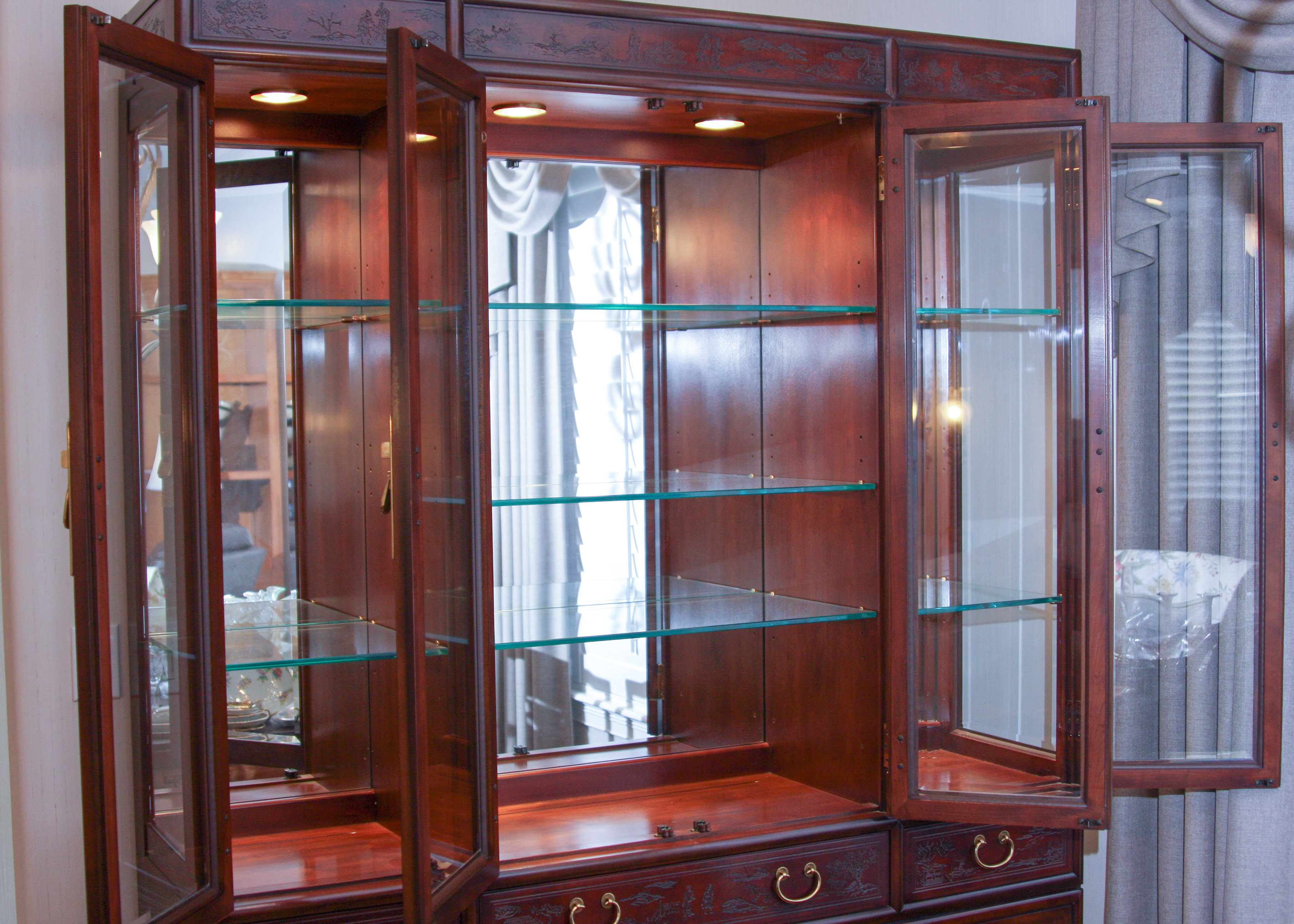 Heritage China Display Case Cabinet