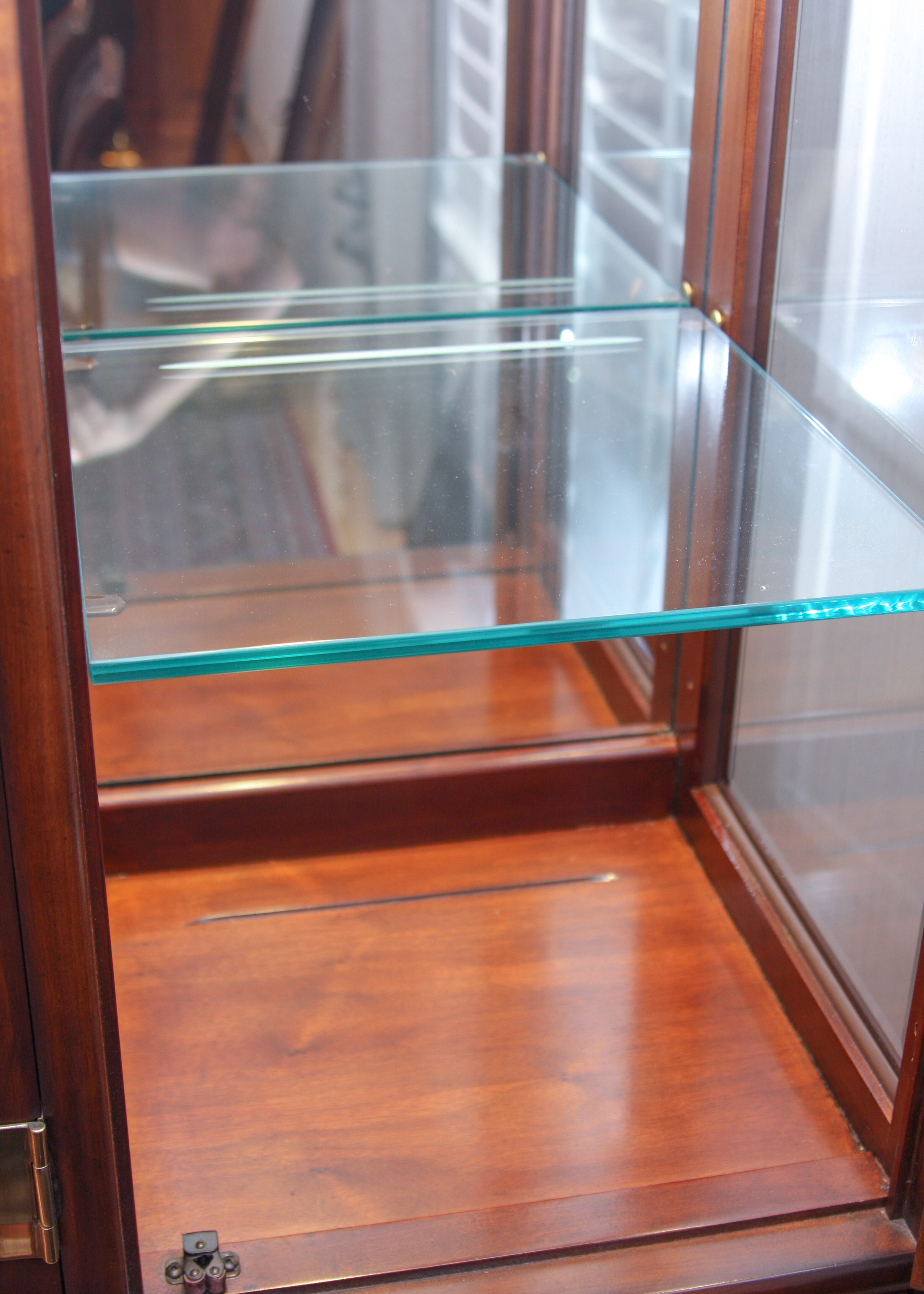 Heritage China Display Case Cabinet