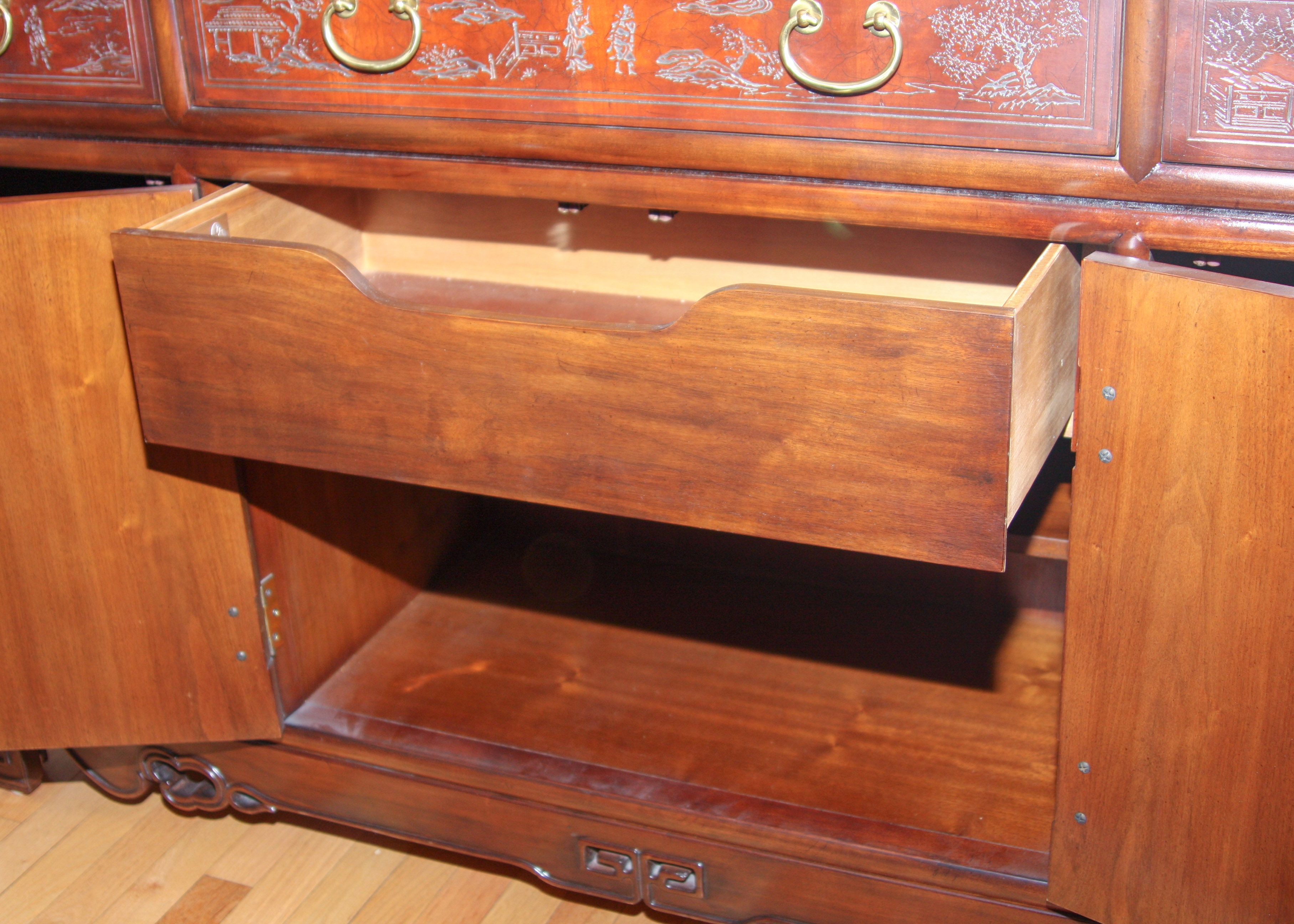 Heritage China Display Case Cabinet