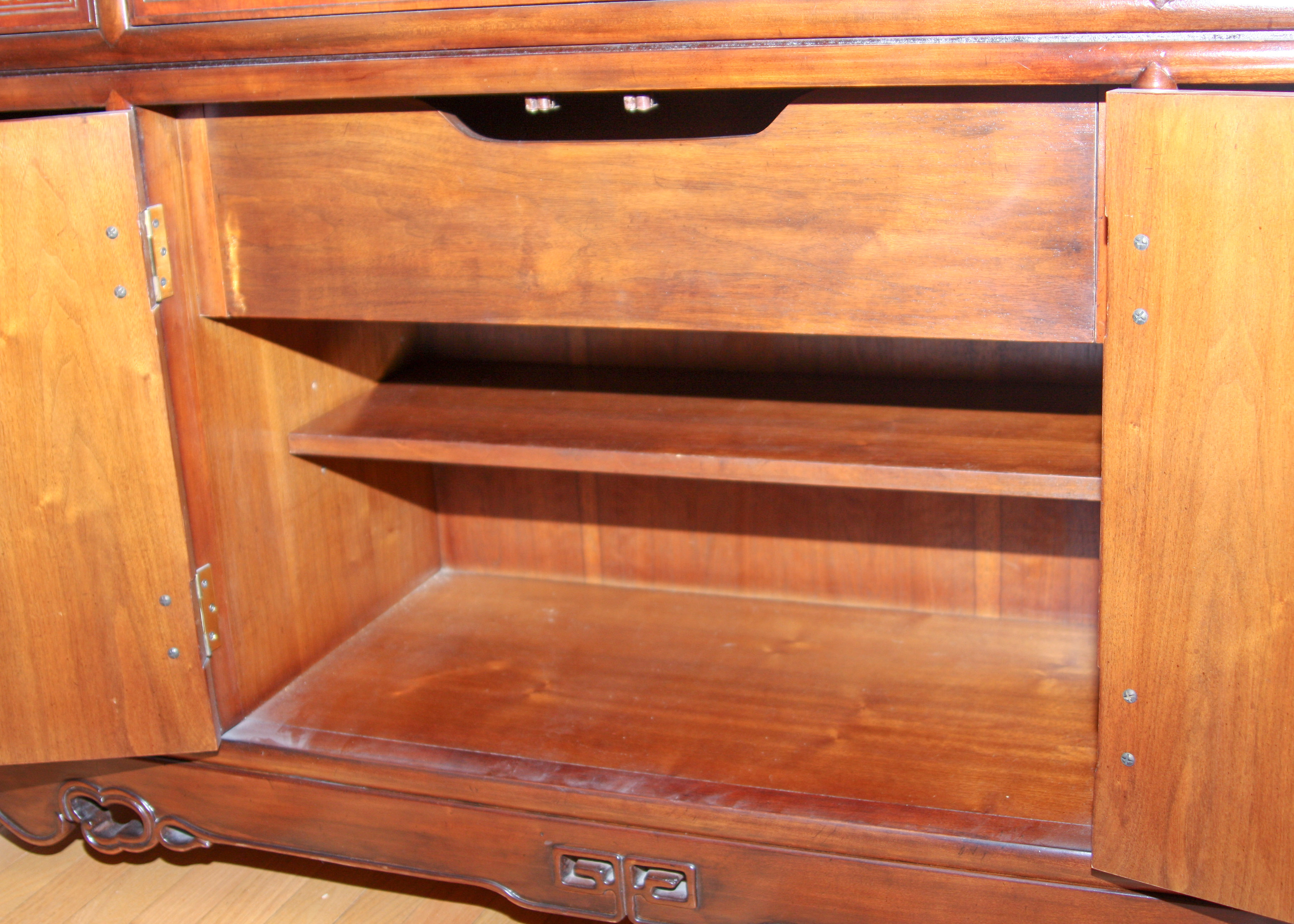 Heritage China Display Case Cabinet