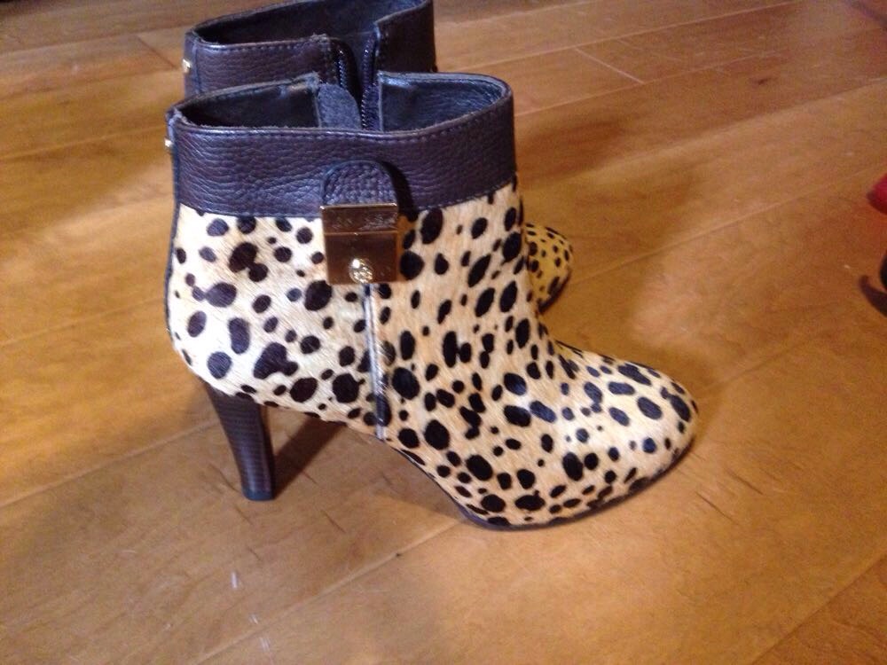 *Unlistable*Tory Burch Boots