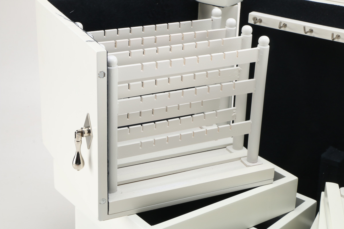 Lori Greiner Jewelry Box