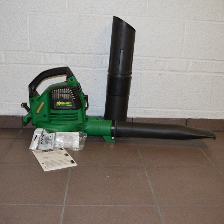 Poulan Weed Eater Gas Powered Leaf Blower/Vac