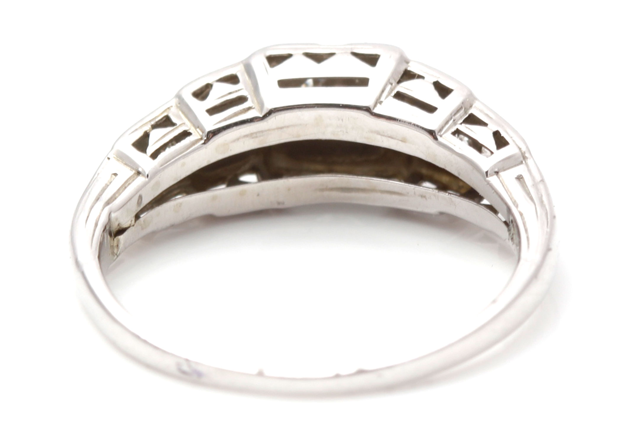 Vintage 18K White Gold Diamond Ring