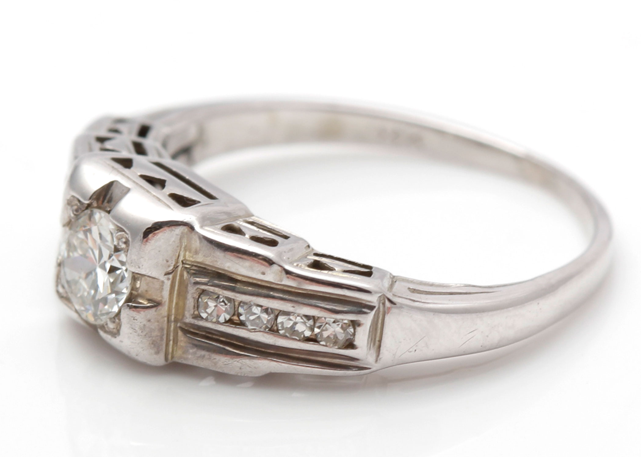 Vintage 18K White Gold Diamond Ring