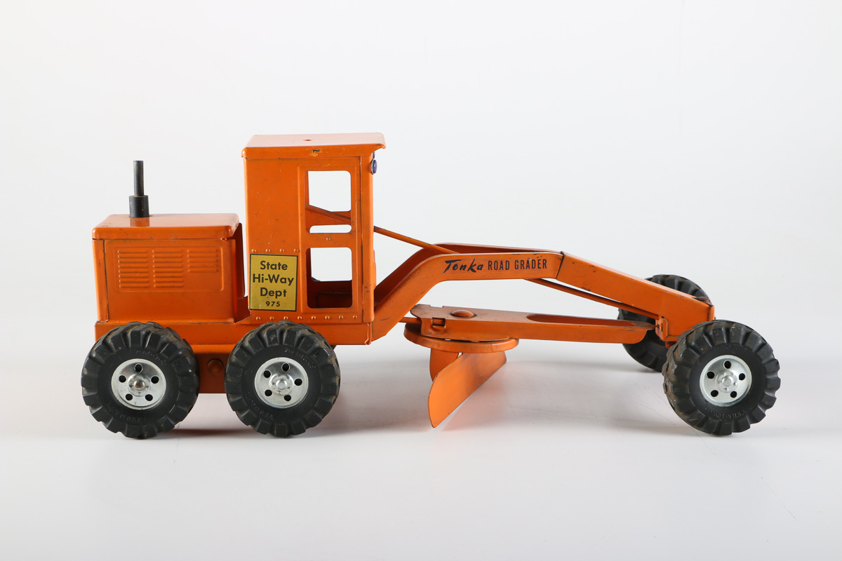 Vintage 1950s Tonka "State Hi-Way Dept 975" Trucks