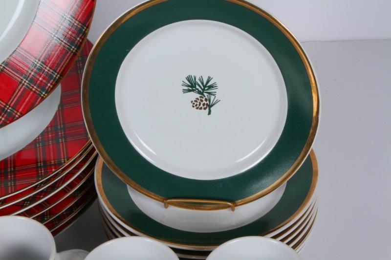 Eddie Bauer Home Eight Piece Dinner Set