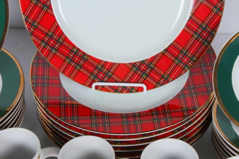Eddie Bauer Home Eight Piece Dinner Set