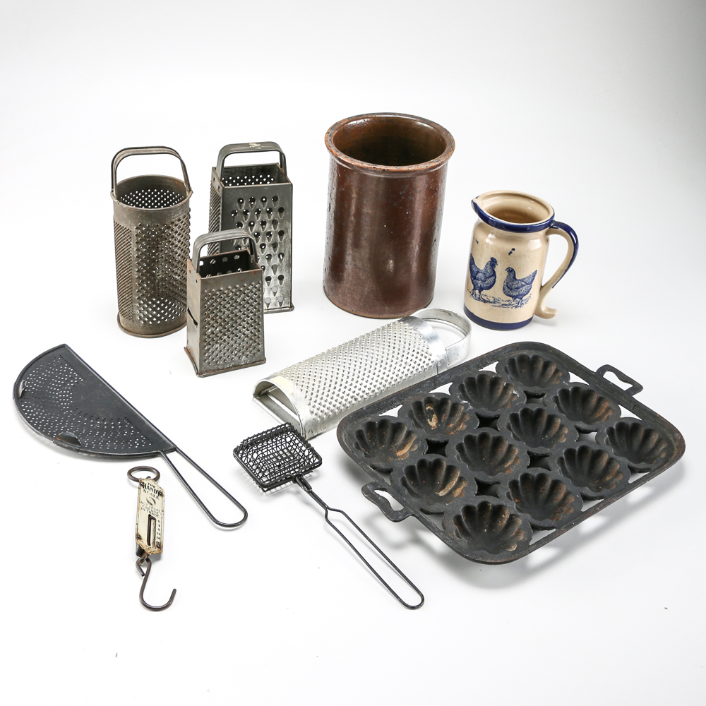 Assortment of Vintage Kitchen Accessories