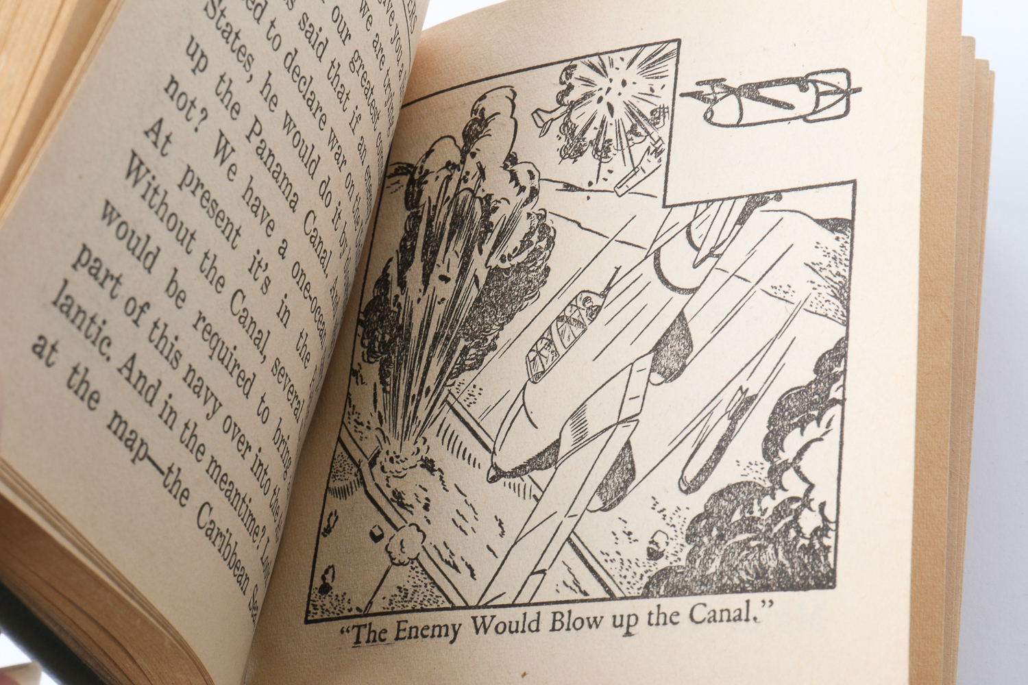 Four WWII-Era Flight-Themed Flip Books