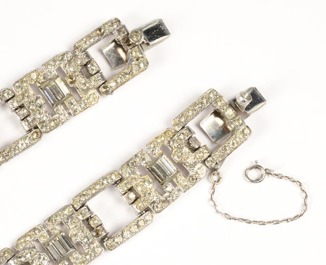 Costume Jewelry Pieces