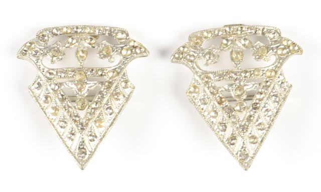 Costume Jewelry Pieces