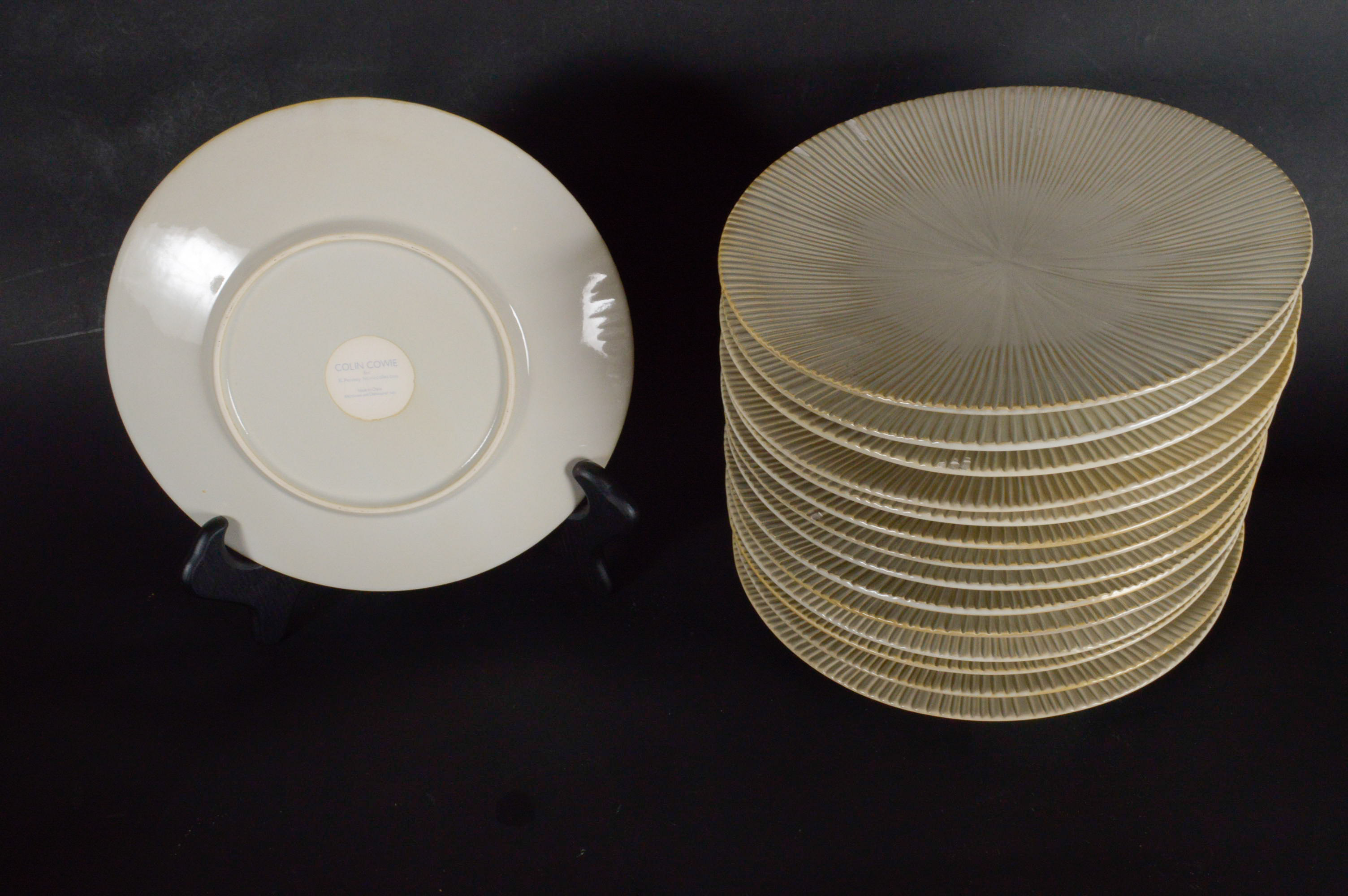 Colin Cowie Contemporary Ceramic Tableware Set
