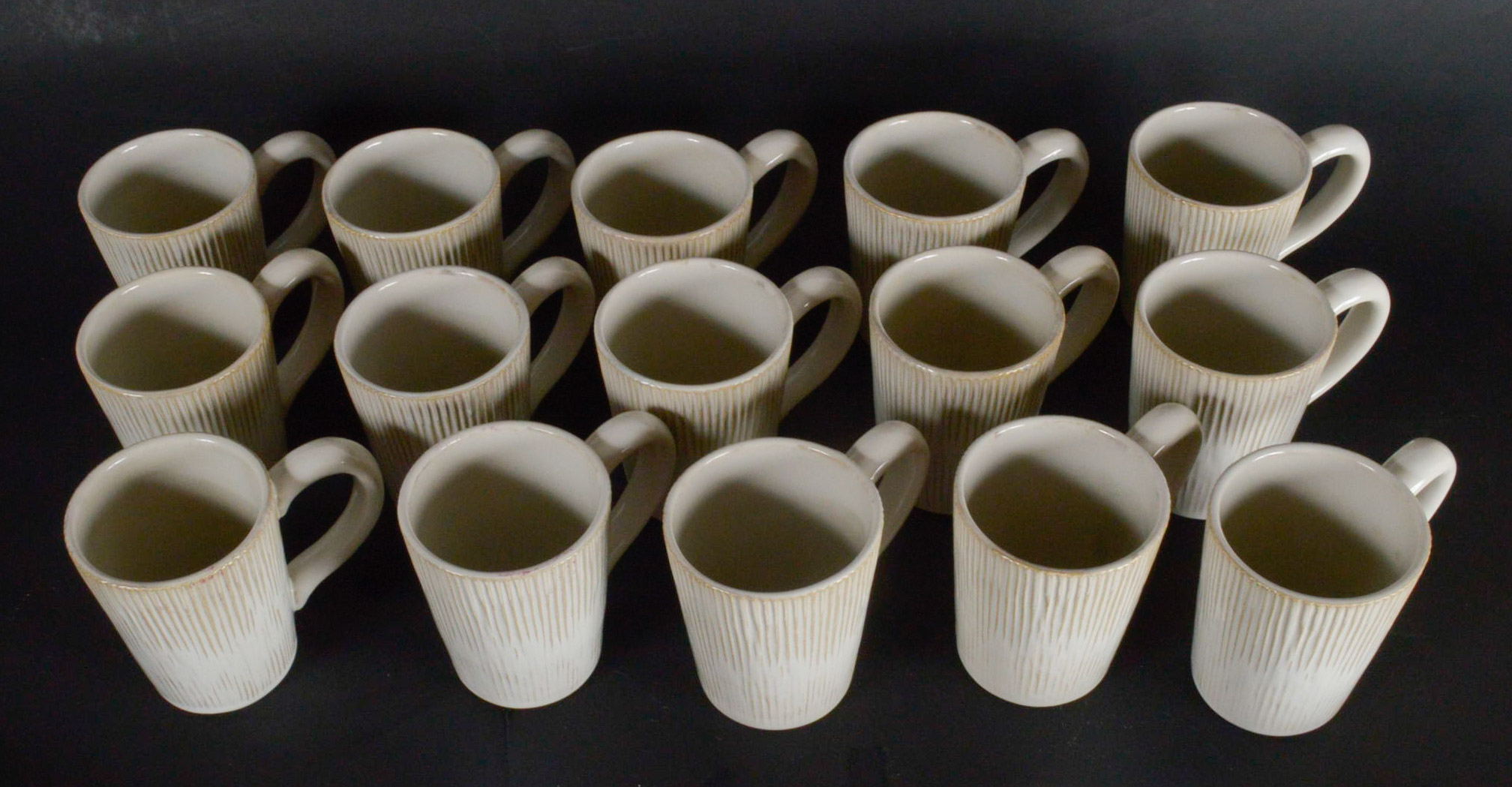 Colin Cowie Contemporary Ceramic Tableware Set