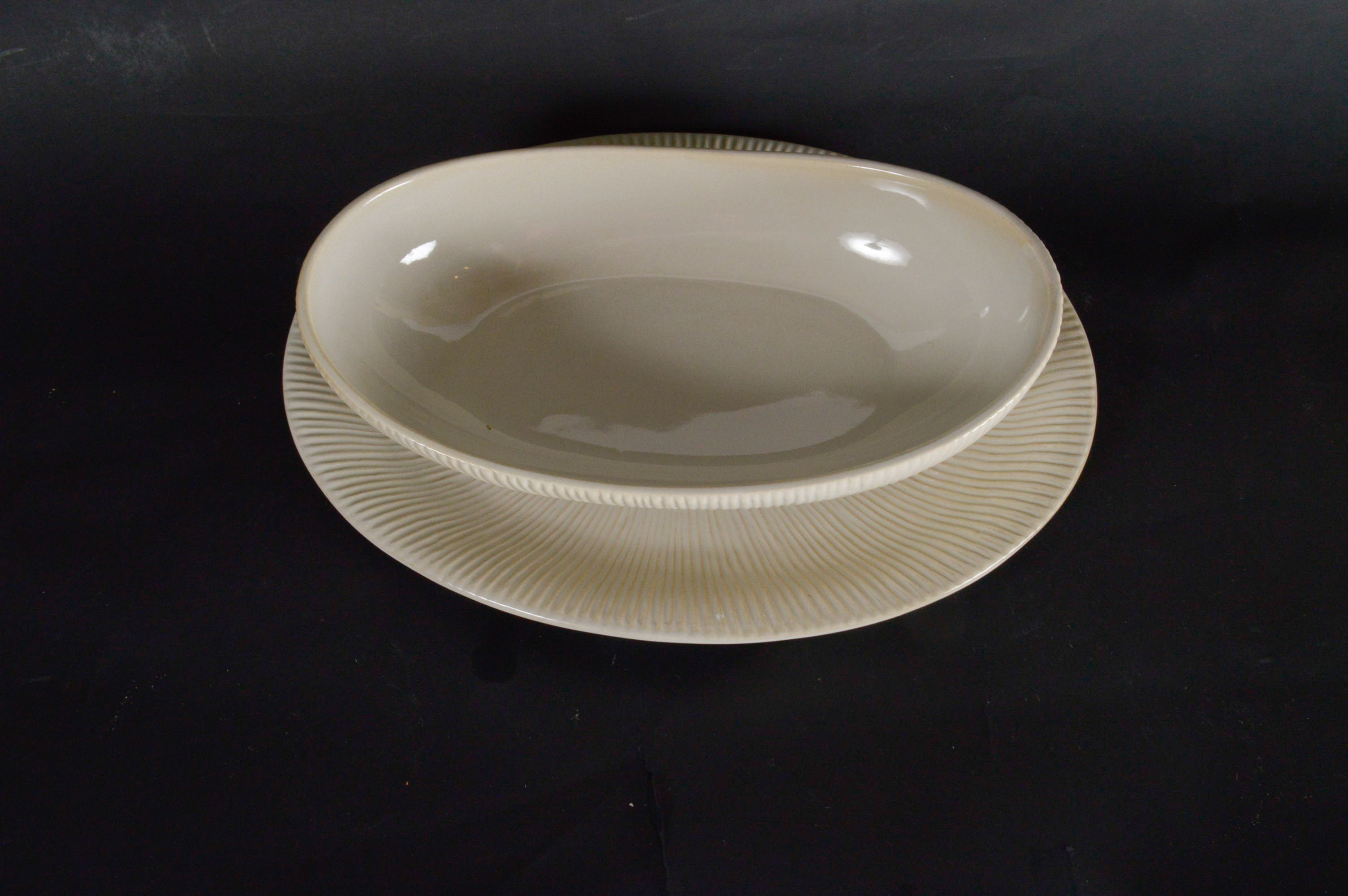 Colin Cowie Contemporary Ceramic Tableware Set