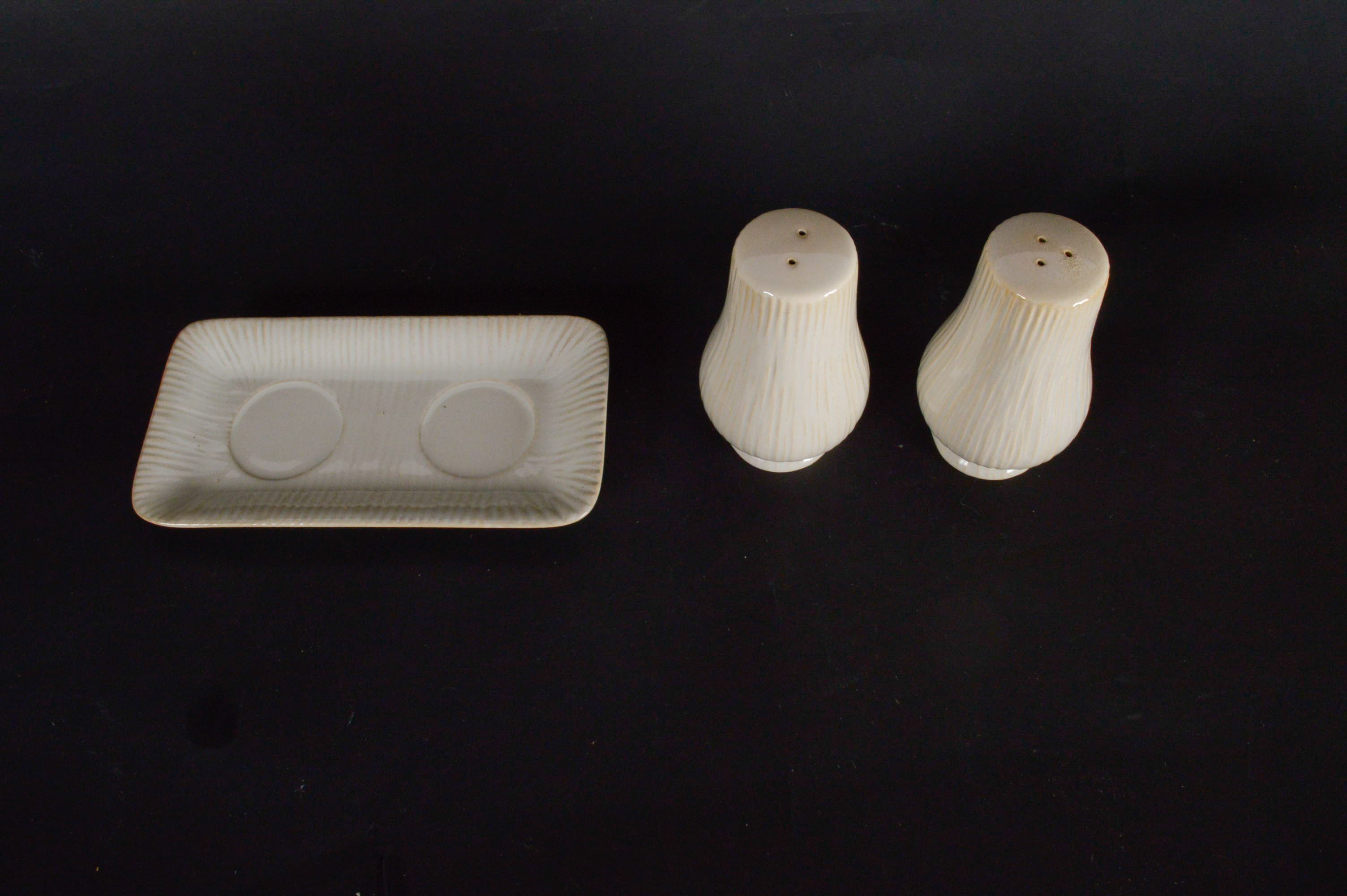 Colin Cowie Contemporary Ceramic Tableware Set