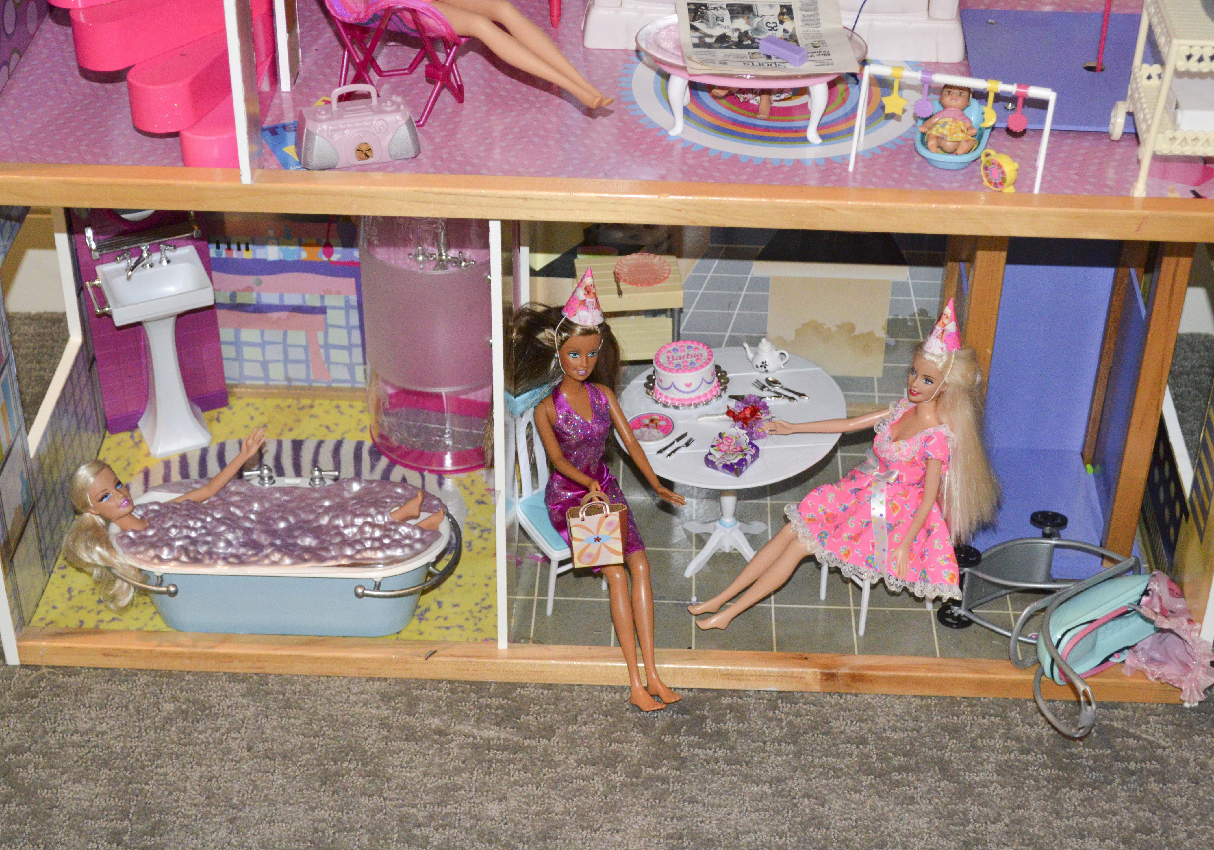Barbie Doll House with Barbies and Furniture