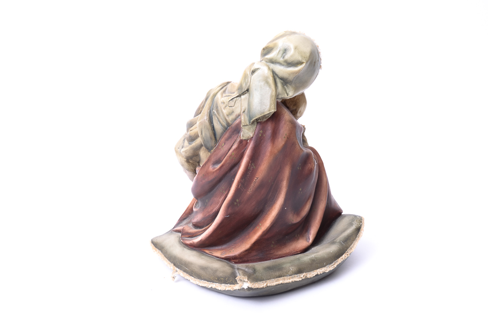 Antonio Borsato Porcelain Figurine of Mother And Child