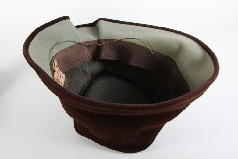 Five Women's Vintage Hats and Hatbox