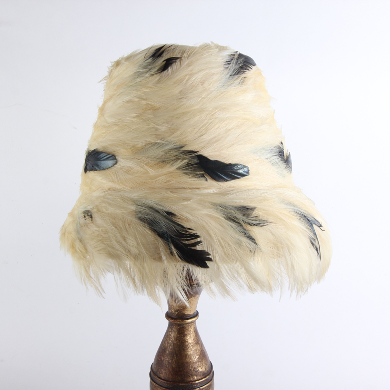 Five Women's Vintage Hats and Hatbox