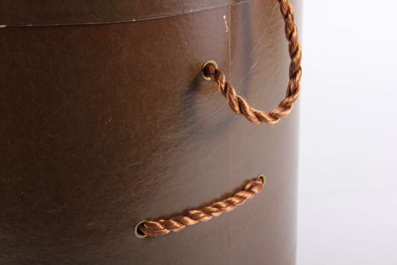 Five Women's Vintage Hats and Hatbox