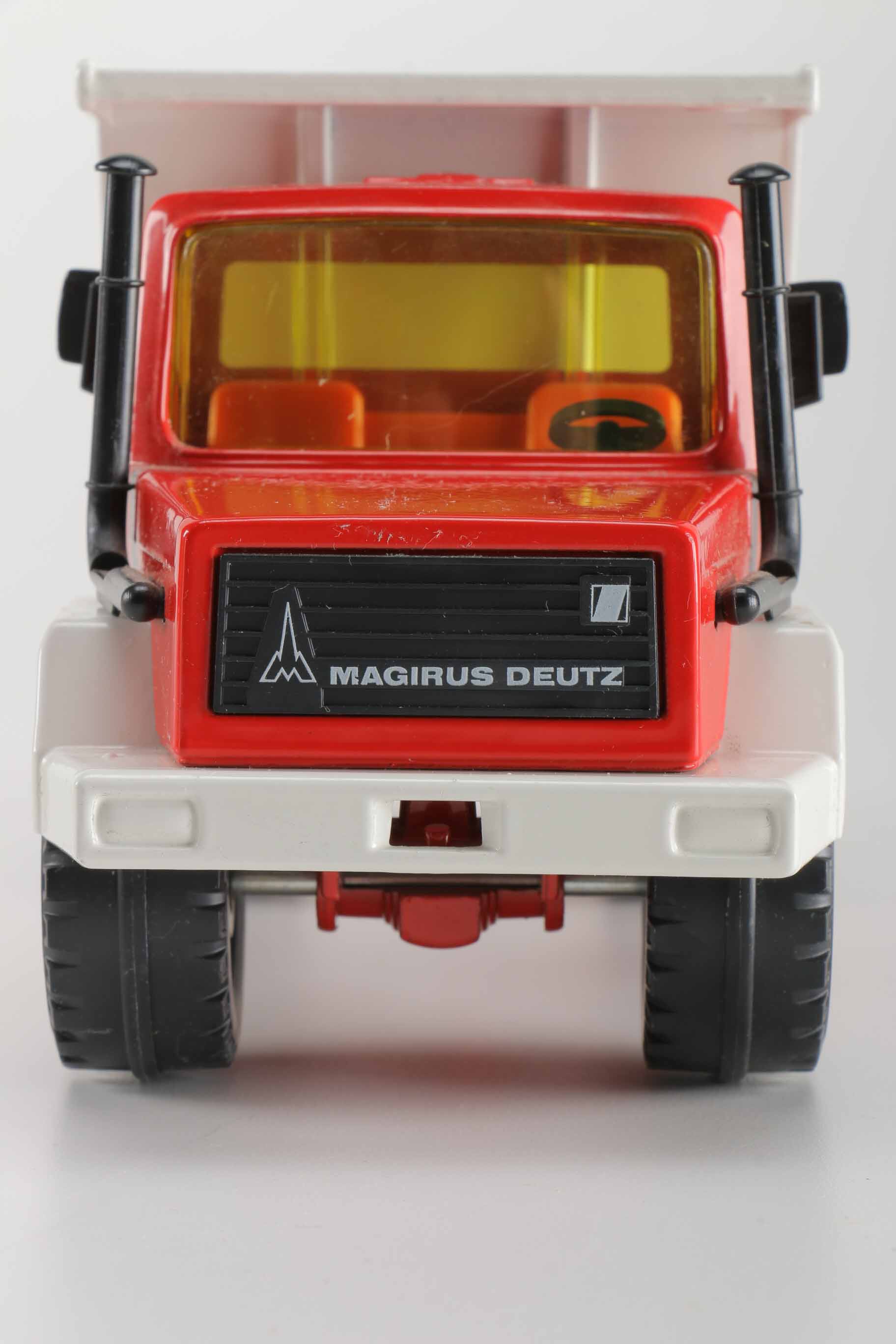 Siku Magirus Deutz Kipper Toy Truck
