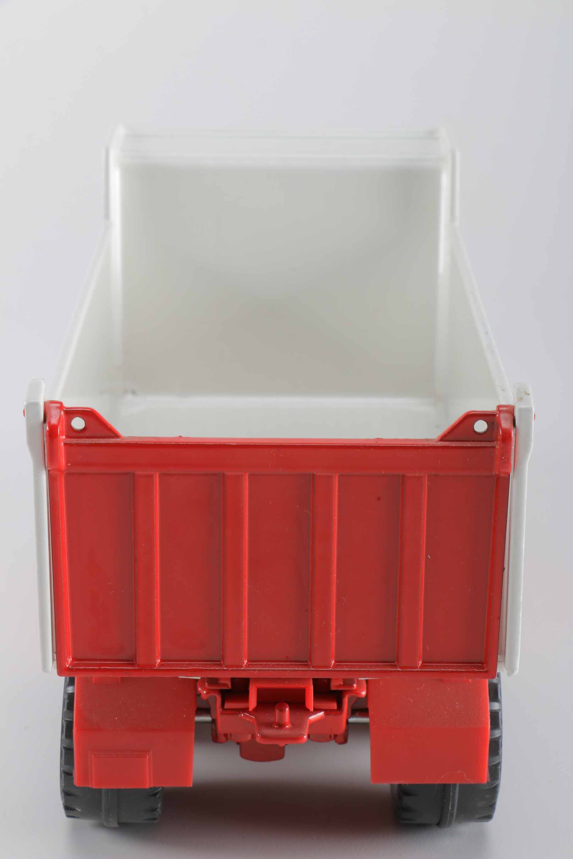 Siku Magirus Deutz Kipper Toy Truck