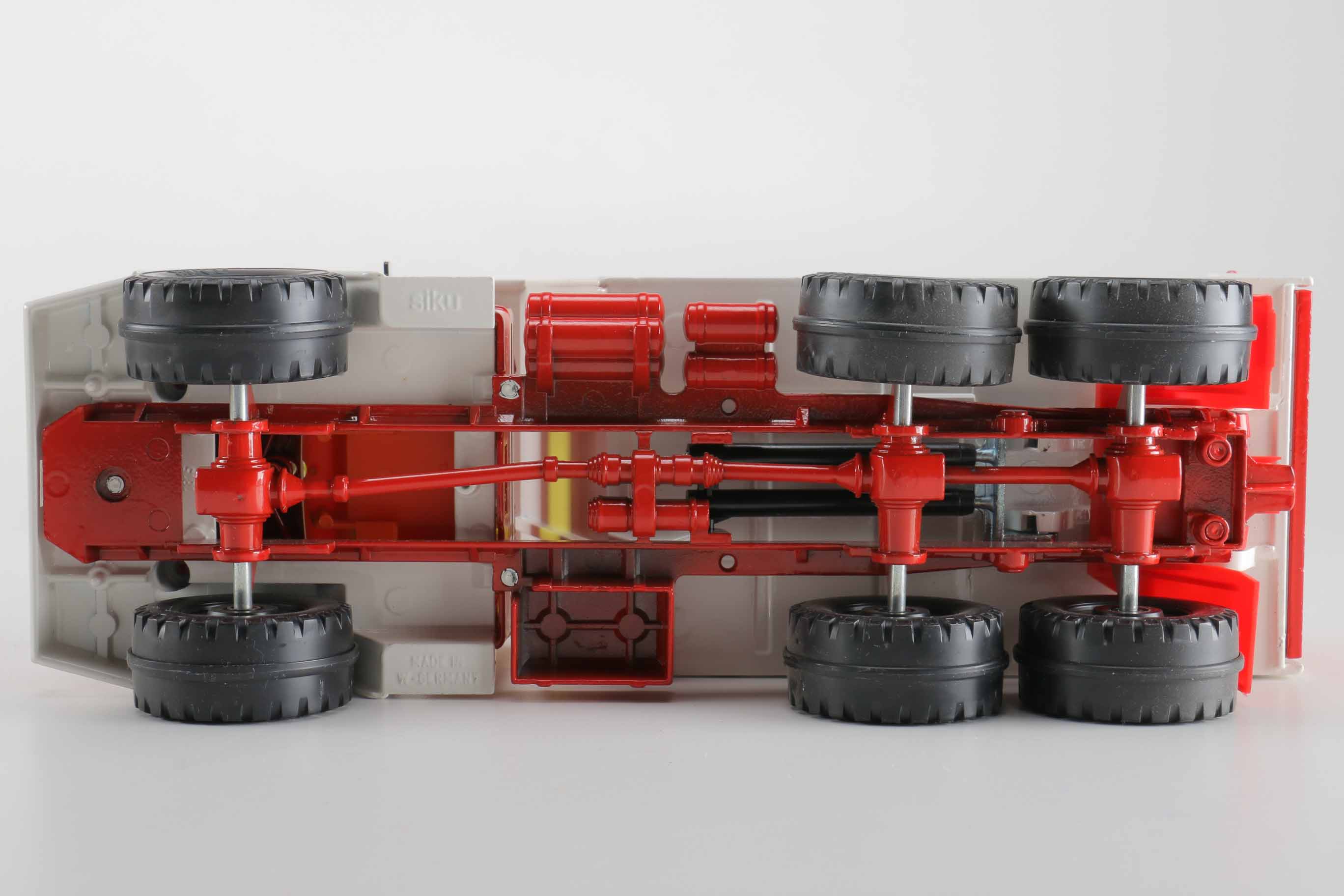 Siku Magirus Deutz Kipper Toy Truck