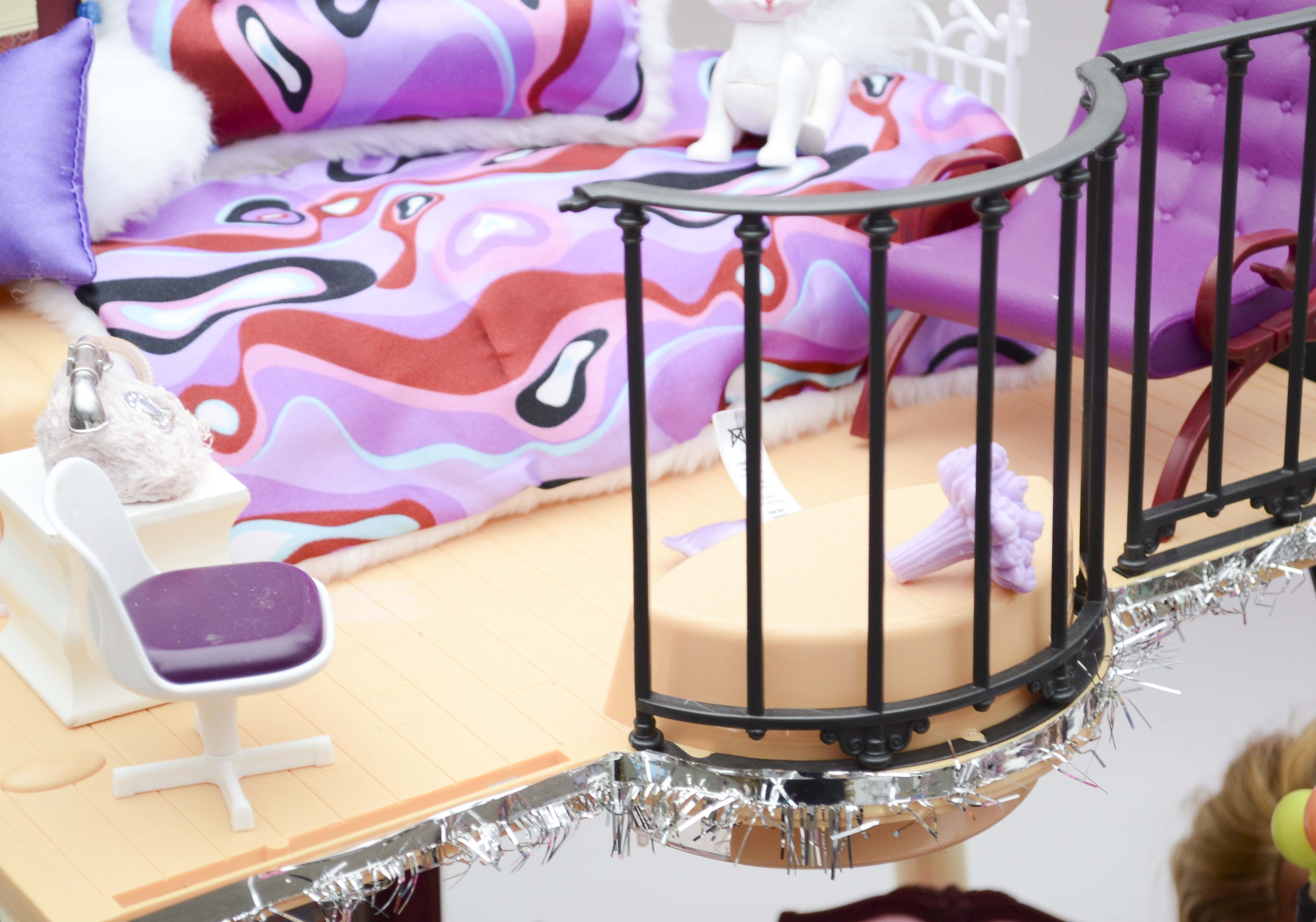 Bratz Doll House with Dolls