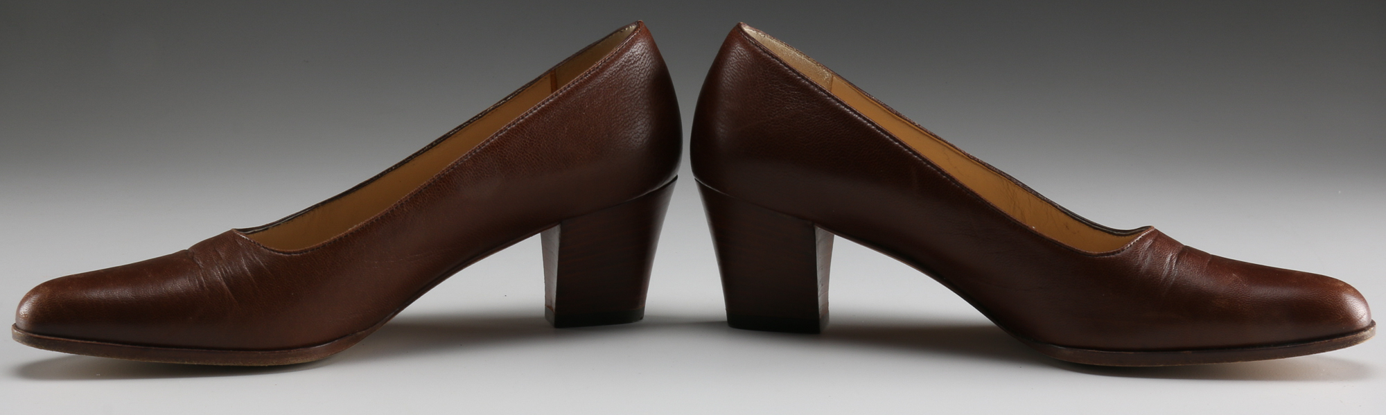 Vintage Prada Brown Leather Pump