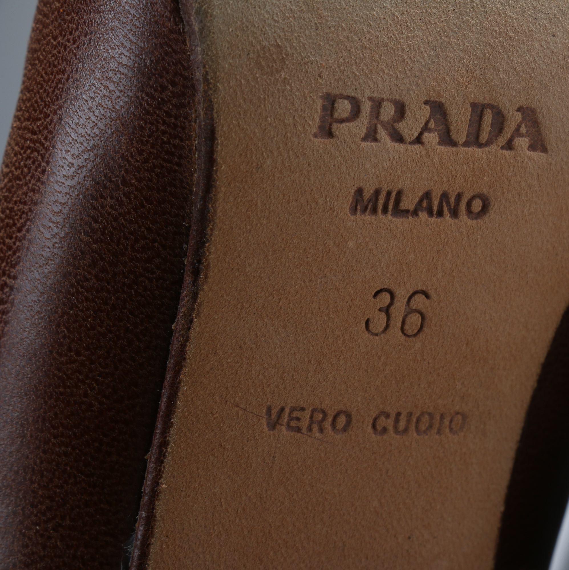 Vintage Prada Brown Leather Pump