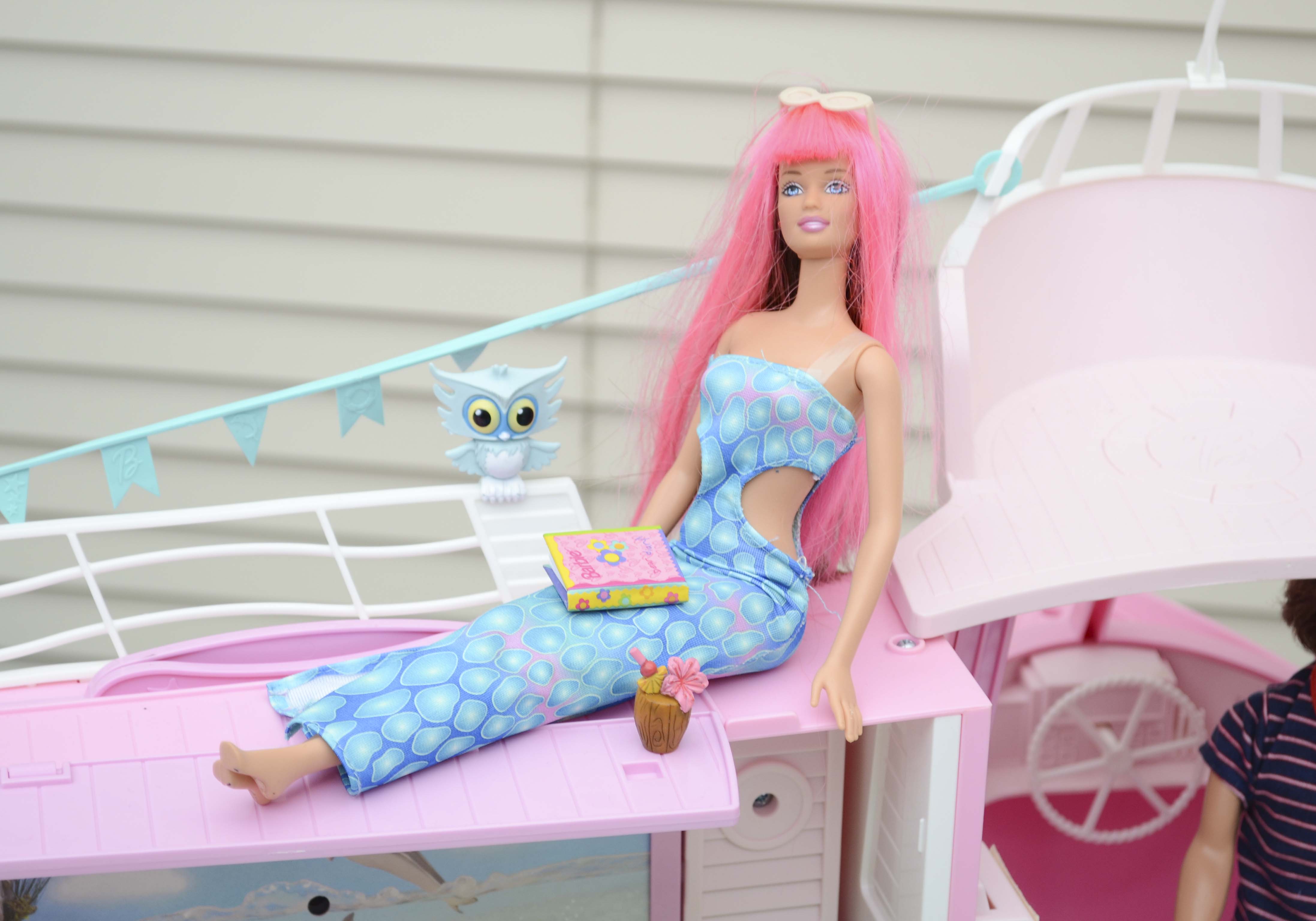 Barbie Cruise Ship with Accessories and Barbie Dolls