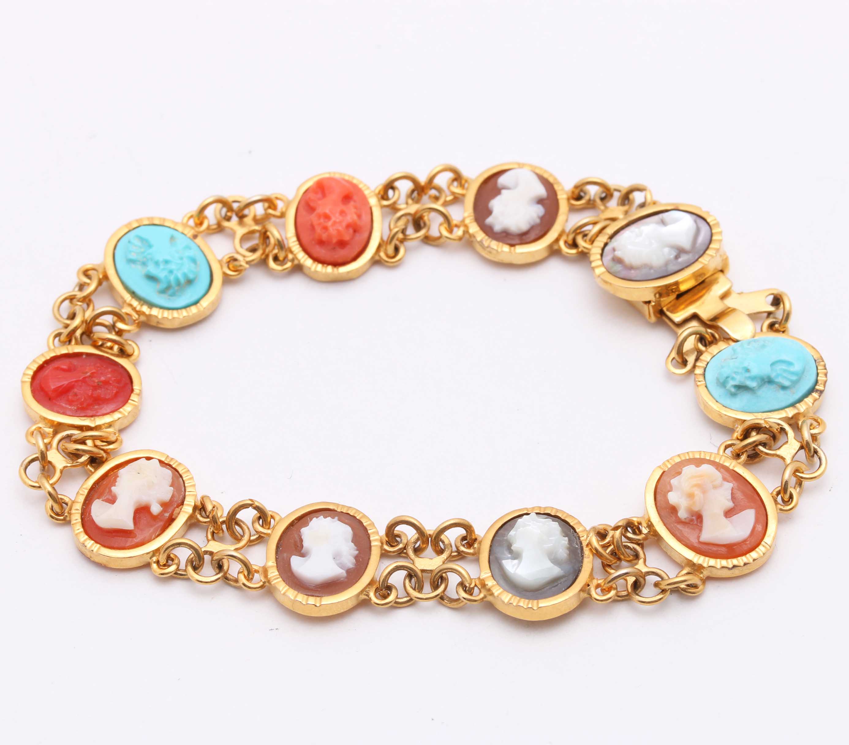 Gemstone and Shell Cameo Bracelet With Heart and Glass Glass Drop Earrings