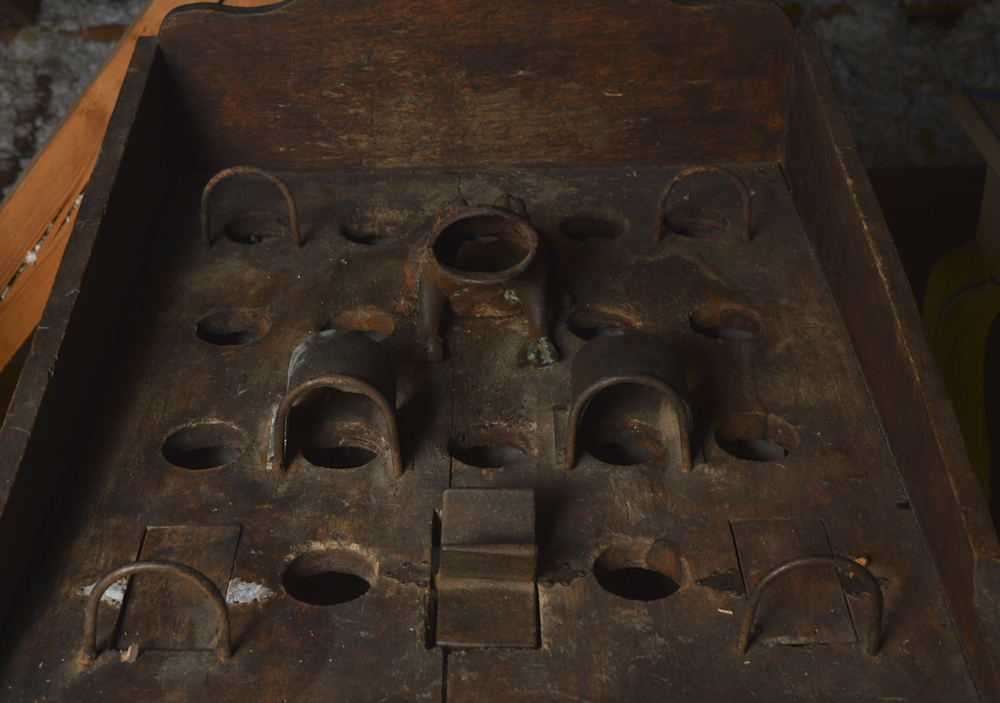 Antique Wooden Carnival Game With Cast Iron Frog
