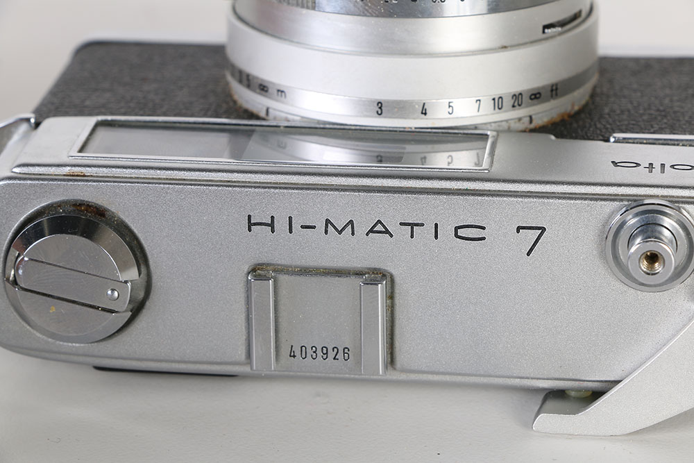 Pair of Kodak Brownie Cameras and Minolta Camera