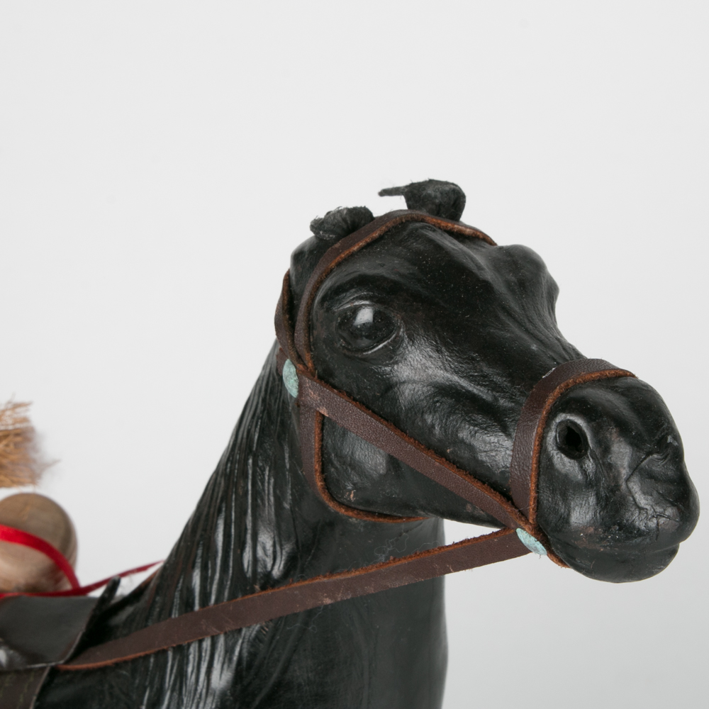 Byers' Choice Horse and Peddler Carolers