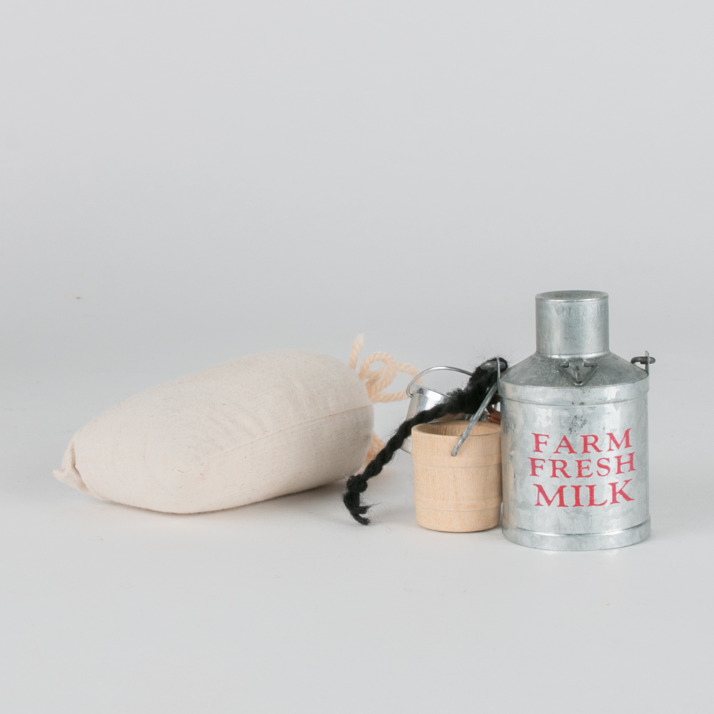 Byers' Choice Horse and Peddler Carolers