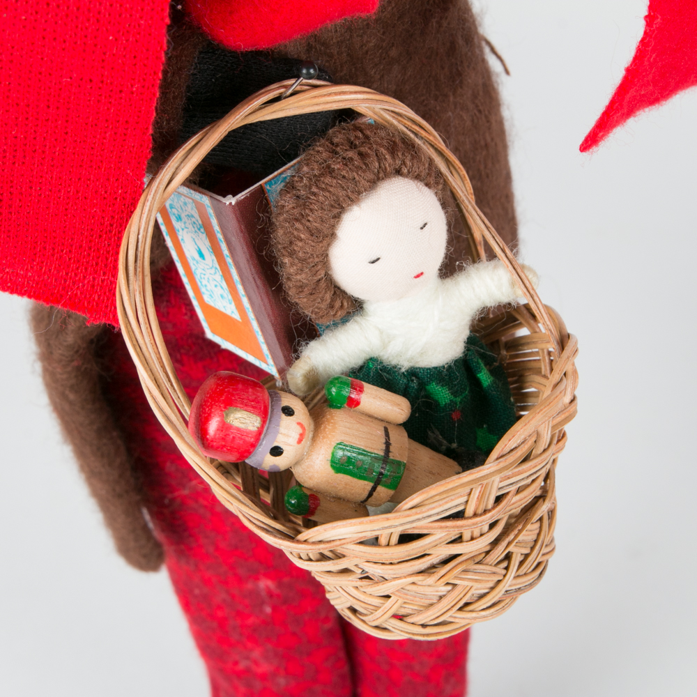 Byers' Choice Horse and Peddler Carolers